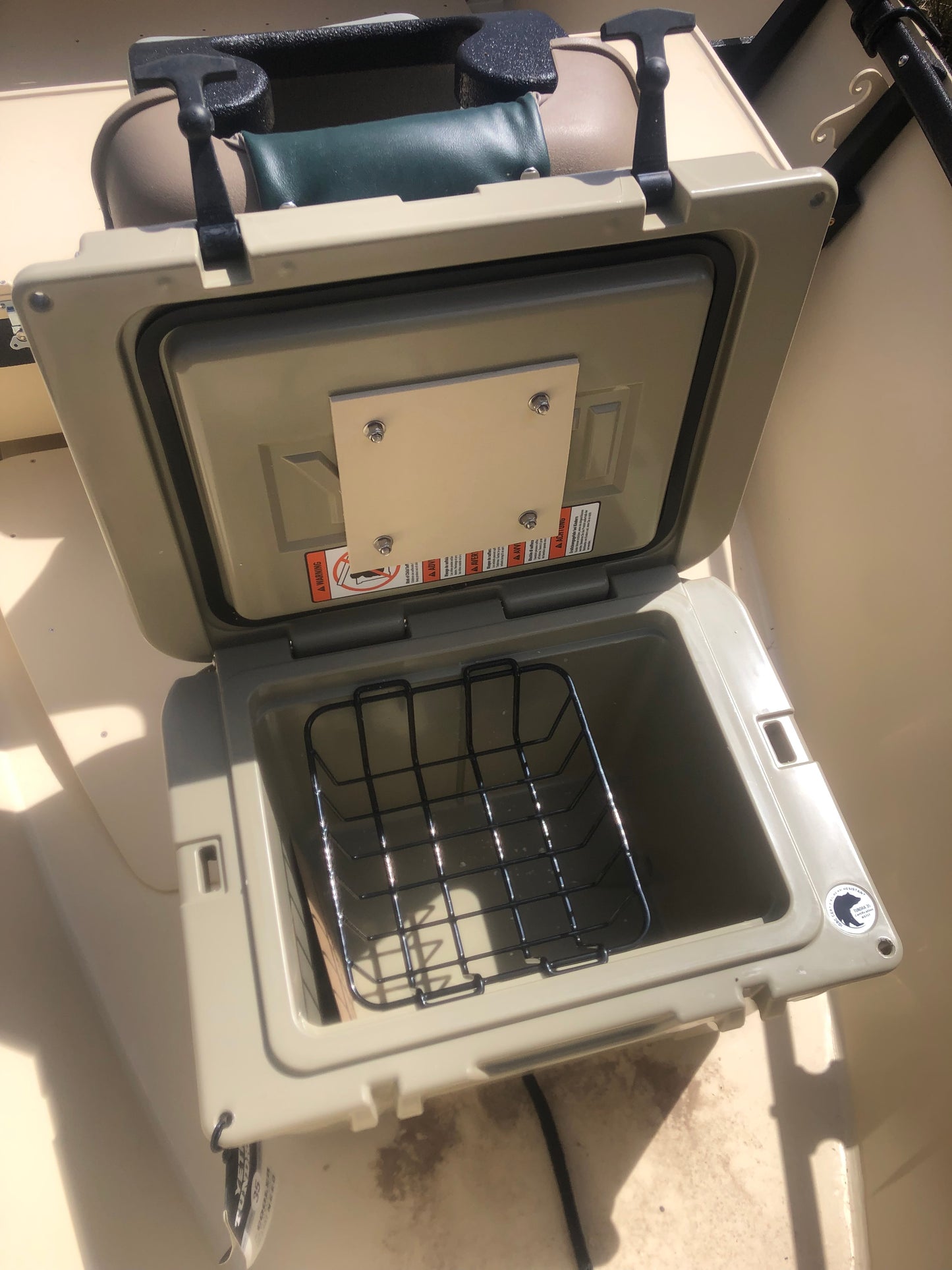 Yeti Tundra 35 Rear Seating Pedestal